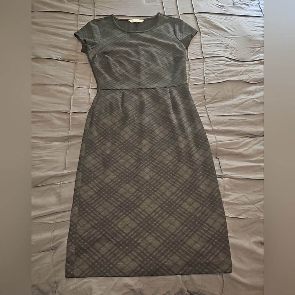 De Collection Charcoal Plaid Midi Dress